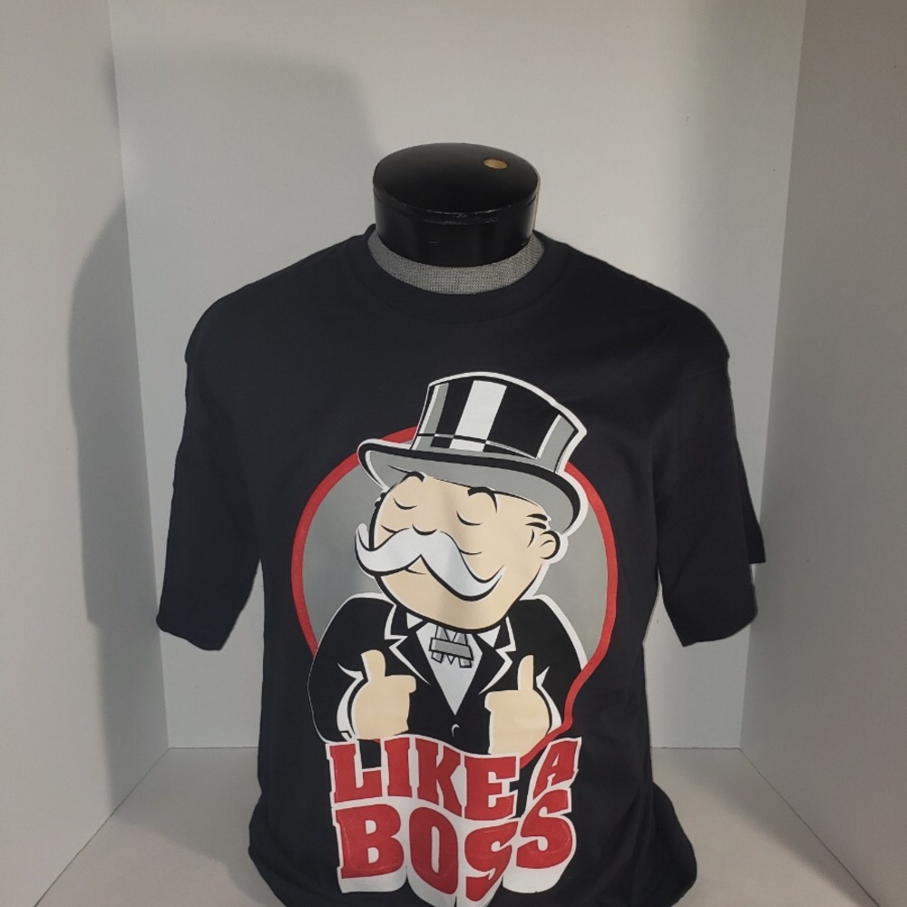 NWOT Men’s Monopoly t-shirt